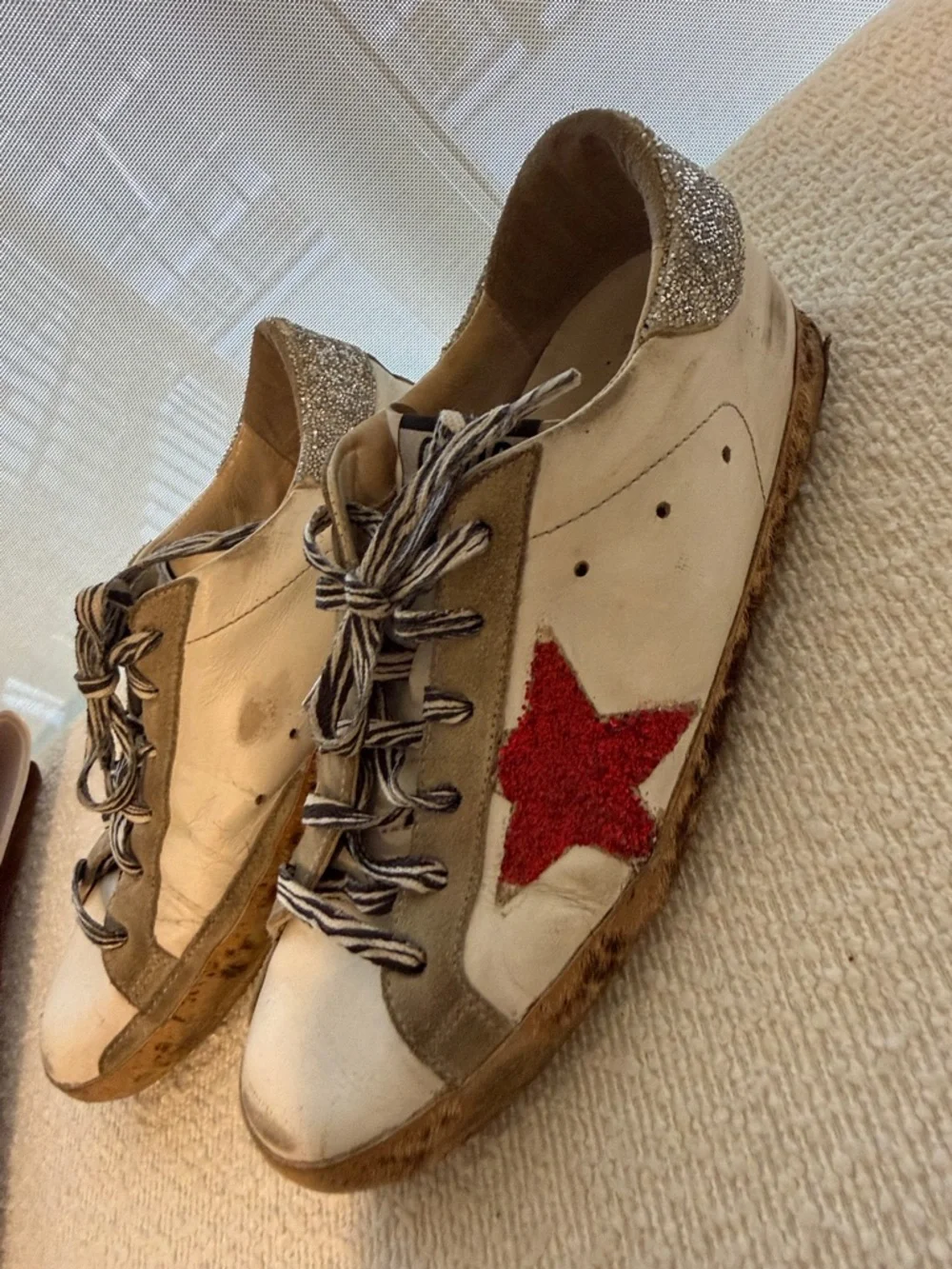 Golden Goose White Leather Sneakers with Red Star and Silver Heel - Picture 2 of 7